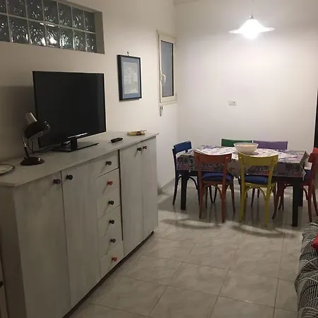 Elisa Apartman *